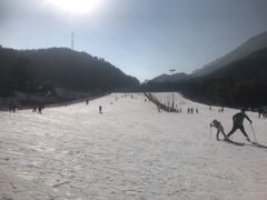 -大别山南武当滑雪场