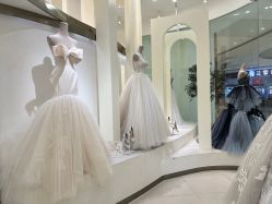 点击看大图 -Bridal Queen·婚纱女皇