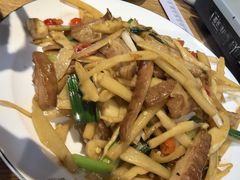 -牛八宝桂林米粉(八里庄店)