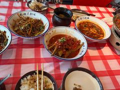 -笨豆腐居民楼菜馆•江西小炒(天津开发区店)