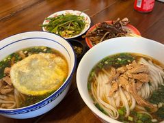 -矮子粉店1985·长沙米粉(湘春路店)