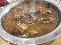 小鸡炖蘑菇-东北食府·铁锅炖(花溪湾店)