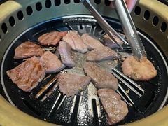 -炼火烤肉店