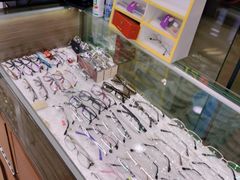 -广州宝岛眼镜武汉和光眼镜市场西区店