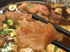 -尊品原汁牛肉面