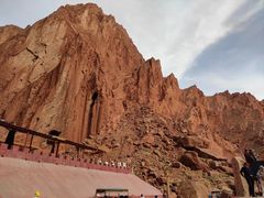 -天山神秘大峡谷