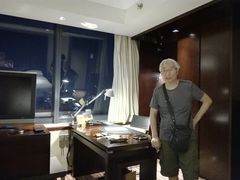 -上海龙之梦万丽酒店