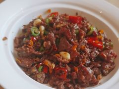 -渝信川菜 · 川味家常菜(财富购物中心店)