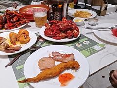 -金马门国际美食百汇(珞喻路店)