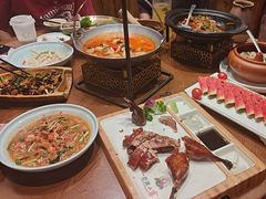 -老滇山寨•云南特色菜•地方菜•民族风情歌舞表演(金碧店)