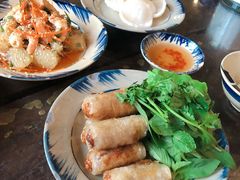 -Cuc Gach Quan Restaurant