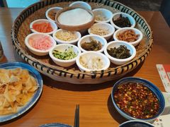 -包整·丝娃娃(一览甲秀楼风景店)