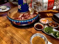 -毛辣果·贵州红酸汤牛肉火锅(西单店)