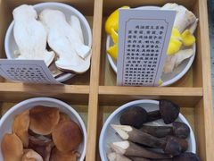 -阿婆情腊排骨火锅(金虹路店)