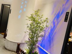 -荷塘秋月·本帮江浙菜(国权路店)