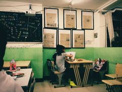 大堂-做了不起的80后