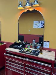 -Devilhands Barbershop男士理容店