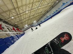 -乔波室内滑雪场