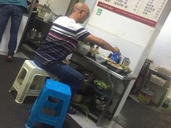 -矮子粉店1985·长沙米粉(湘春路店)