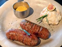 香肠土豆泥-老鲨鱼披萨店