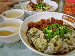 牛腩拼鱼滑捞粉-荔林食店(西华路店)
