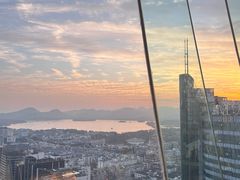 -Hi City·城市之巅