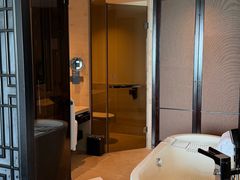 -三亚湾海居雅高铂尔曼度假酒店