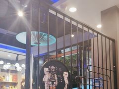 -老街烧烤大排档·地道湖北菜·龙虾馆(汉口火车站店)