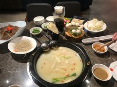 -佬土鹅肠火锅(解放路店)