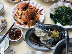 -阿浪海鲜连锁加工店(B栋2排1号火车头店)