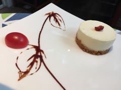 -燕庭·纯燕窝·甜品下午茶(南京西路店)
