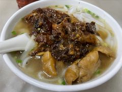 牛腩拼猪肠粉-海幢瑞芳饮食店