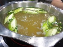 -牛一煲美食(江高店)