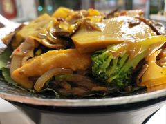 -天天向上素食餐厅(五台山店)