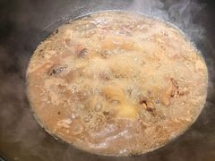 -锅老头海鲜铁锅炖