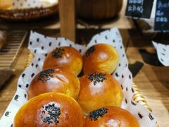 红豆包-沁屋面包店(人民东路店)