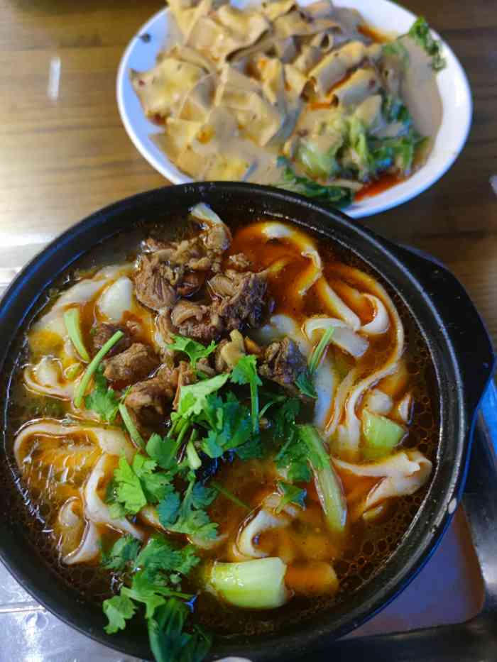 长霞砂锅面(长安路总店)