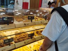 面包甜点陈列柜-酥侯糕点(广东路店)