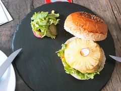 -HIGH FIVE哈福手工汉堡(桂林路店)