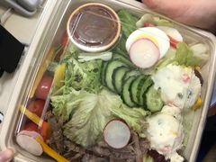 -瑞幸咖啡(外滩SOHO店)
