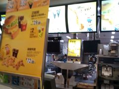 -麦当劳(华融店)