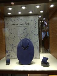 -周大福 CHOW TAI FOOK(新世界百货崇文店)