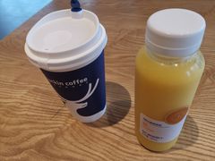 -瑞幸咖啡(杭州绿地中央店)