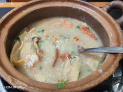-皮蛋弟砂锅店(总店)