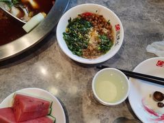 -忘情水鱼头·鲜鱼火锅(滨江中路店)