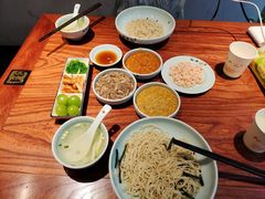 -裕兴记•蟹黄面馆(人民广场店)