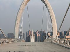 -南京眼步行桥