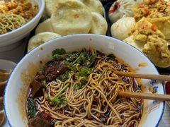 -李与白包子铺(桐梓林店)