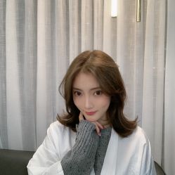 -AYO SALON