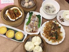 招牌四色鲜虾饺-荣威大酒店-中餐厅